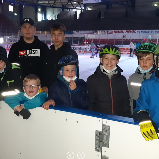 Foto: Jungschar beim Eislaufen