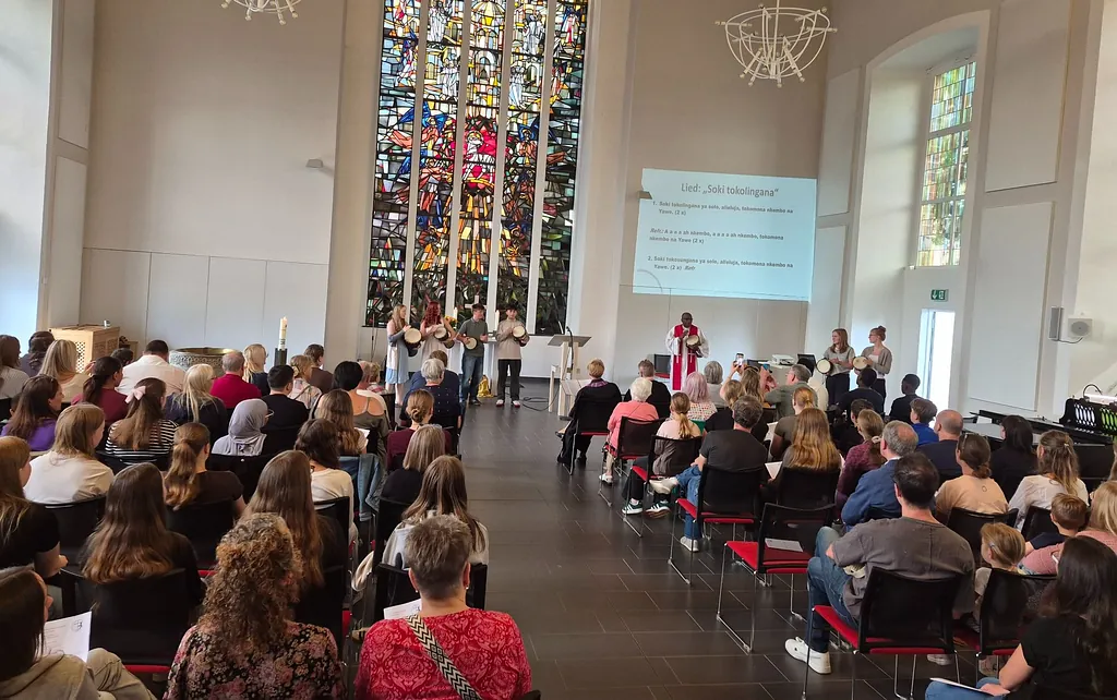 Foto: Gottesdienst mit Pfr. Boango