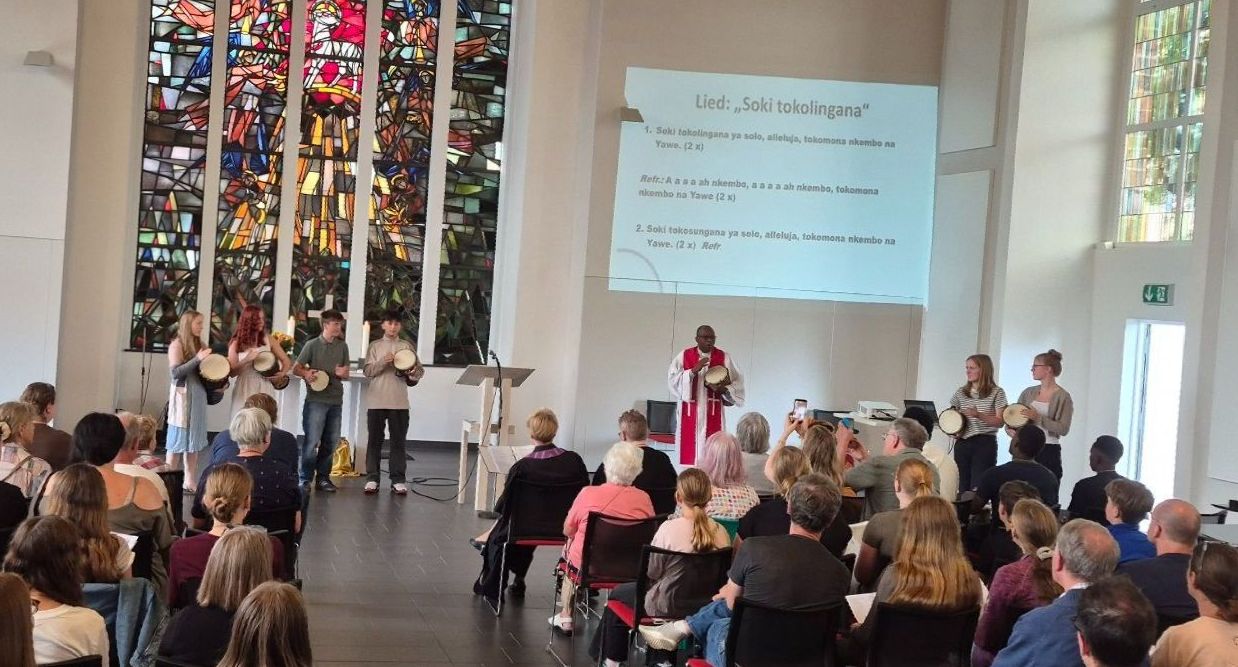 Foto: Gottesdienst mit Pfr. Boango